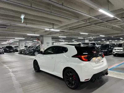Toyota Yaris(Vitz) 2022, 8000 км, за 49231.98 USD
