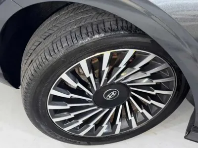 Hyundai Grandeur 2023, 58288 км, за 24063.25 USD - фото 20