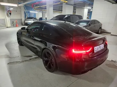 Audi RS5 2013, 89000 км, за 15097.81 USD