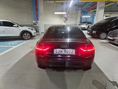 Audi RS5 2013, 89000 км, за 15097.81 USD