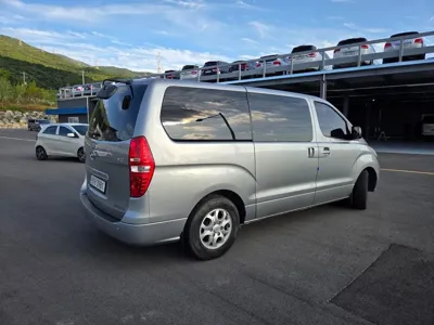 Hyundai Starex 2015, 196714 км, за 4228.47 USD