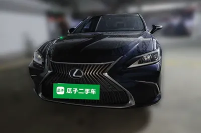 Lexus ES 2020, 93200 км, за 22107 USD