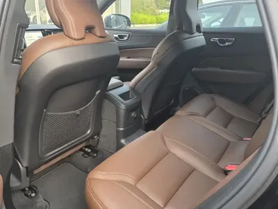 Volvo XC60 PHEV 2026, 6000 км, за 33938.6 USD - фото 12
