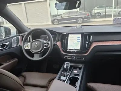 Volvo XC60 PHEV 2026, 6000 км, за 33938.6 USD - фото 14