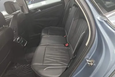 Volkswagen Passat 2022, 75600 км, за 16506 USD - фото 20