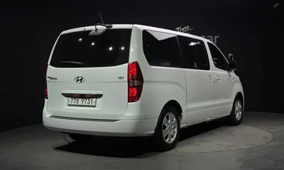 Hyundai Starex 2018, 116702 км, за 9183.41 USD