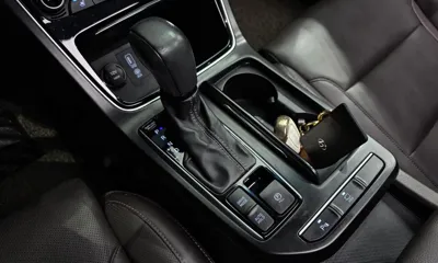 Hyundai Grandeur 2018, 99818 км, за 11265.22 USD - фото 9