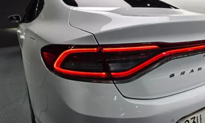 Hyundai Grandeur 2018, 99818 км, за 11265.22 USD - фото 23