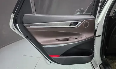 Hyundai Grandeur 2018, 99818 км, за 11265.22 USD - фото 25
