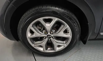 Kia Sorento 2016, 64100 км, за 8970.94 USD