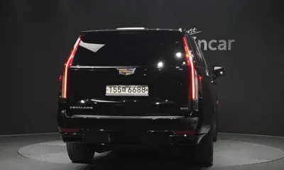 Cadillac Escalade 2023, 58504 км, за 65081.47 USD