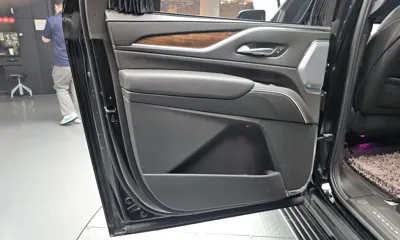 Cadillac Escalade 2023, 58504 км, за 65081.47 USD - фото 25