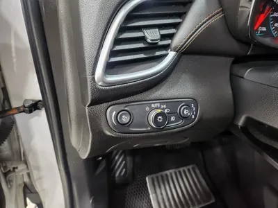 ChevroletGMDaewoo Trax 2018, 94365 км, за 4463.7 USD - фото 15