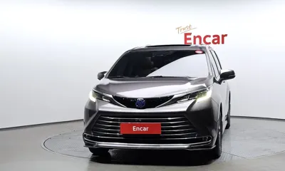 Toyota Sienna 2023, 81160 км, за 35430.43 USD