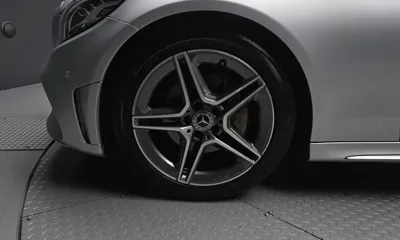 Mercedes-Benz C-Class 2019, 99473 км, за 15570.04 USD