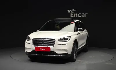 Lincoln Corsair 2021, 73965 км, за 15635.19 USD
