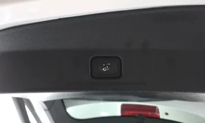Ford Explorer 2018, 93778 км, за 10132.44 USD - фото 20