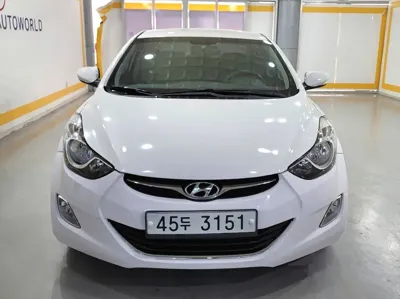 Hyundai Avante 2012, 143280 км, за 2730.29 USD