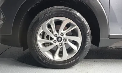 Hyundai Tucson 2016, 127495 км, за 4560.26 USD