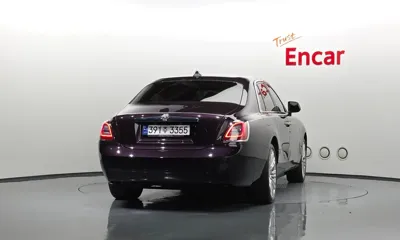 Rolls-Royce Ghost 2023, 7213 км, за 253546.93 USD