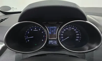 Hyundai Veloster 2012, 144415 км, за 2359.75 USD - фото 8