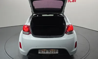 Hyundai Veloster 2012, 144415 км, за 2359.75 USD - фото 20