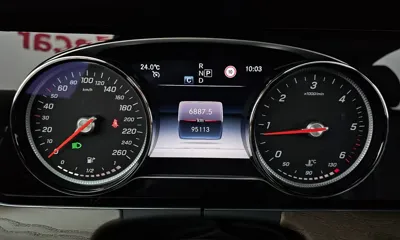 Mercedes-Benz E-Class 2019, 95113 км, за 16511.73 USD - фото 8