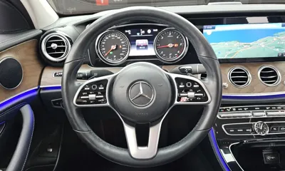 Mercedes-Benz E-Class 2019, 95113 км, за 16511.73 USD - фото 13