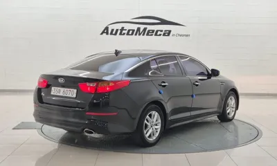 Kia K5 2014, 180508 км, за 2925.08 USD