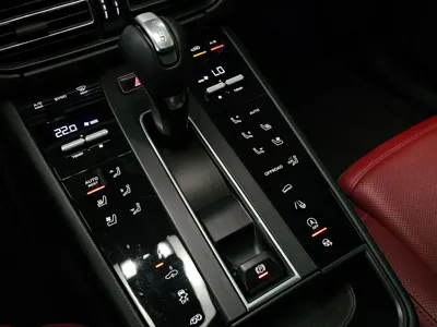 Porsche Macan 2022, 29800 км, за 60829.67 USD - фото 14