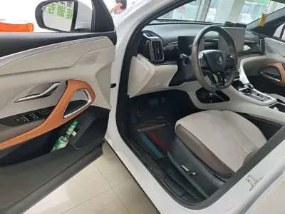 BYD Pro New Energy 2023, 57800 км, за 10329.14 USD - фото 16