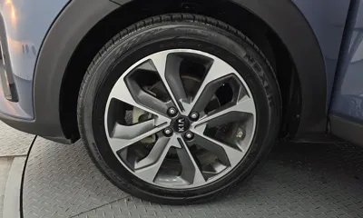 Kia Stonic 2018, 100824 км, за 5211.73 USD