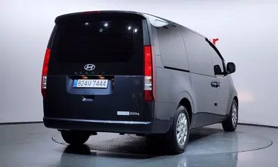 Hyundai Staria 2025, 26173 км, за 18558.3 USD