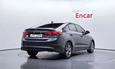 Hyundai Avante 2017, 112657 км, за 6967.5 USD