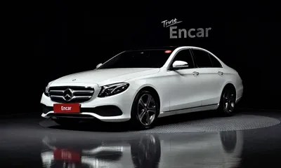 Mercedes-Benz E-Class · 2017 год