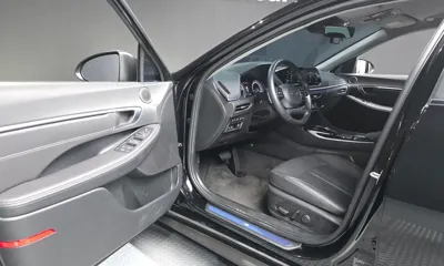 Hyundai Sonata 2023, 11367 км, за 16272.7 USD - фото 10
