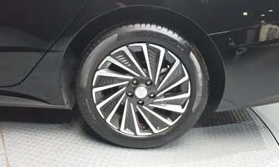 Hyundai Sonata 2023, 11367 км, за 16272.7 USD - фото 21