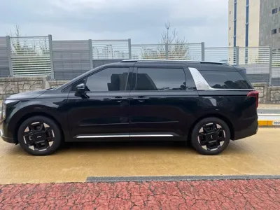 Kia Canival 2025, 13000 км, за 22801.31 USD