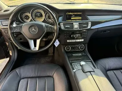 Mercedes-Benz CLS 2012, 120000 км, за 12524.12 USD