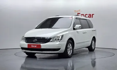 Kia Canival · 2011 год