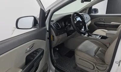 Kia Canival 2016, 115458 км, за 5382.7 USD - фото 11