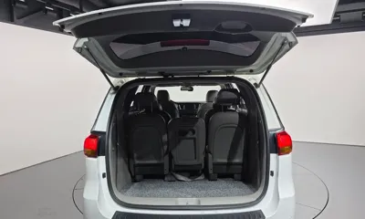 Kia Canival 2016, 115458 км, за 5382.7 USD - фото 20