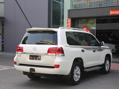 Toyota Land Cruiser 2019, 25000 км, за 71187.55 USD