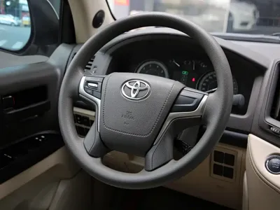 Toyota Land Cruiser 2019, 25000 км, за 71284.32 USD - фото 8