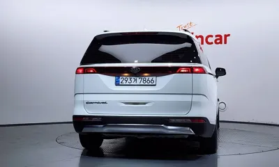 Kia Canival 2021, 121066 км, за 15758.28 USD