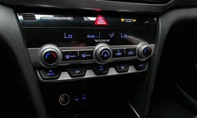 Hyundai Avante 2019, 73458 км, за 8400.07 USD - фото 16