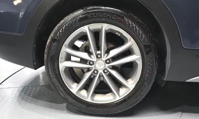 Hyundai Santafe 2018, 334087 км, за 5120.13 USD