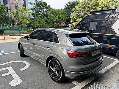 Audi Q3 2020, 65353 км, за 19190.75 USD