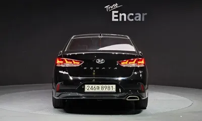 Hyundai Sonata 2018, 159021 км, за 7028.37 USD