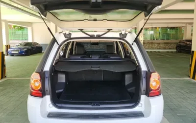 Land Rover Freelander 2014, 102000 км, за 6498.62 USD